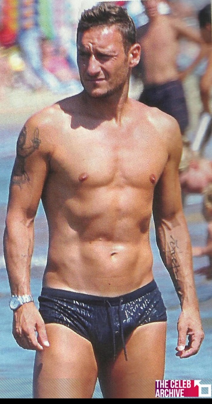 Beckham, CR7 lọt top cầu thủ có hình thể sexy nhất mọi thời đại Beckham, CR7 lọt top cầu thủ có hình thể sexy nhất mọi thời đại
