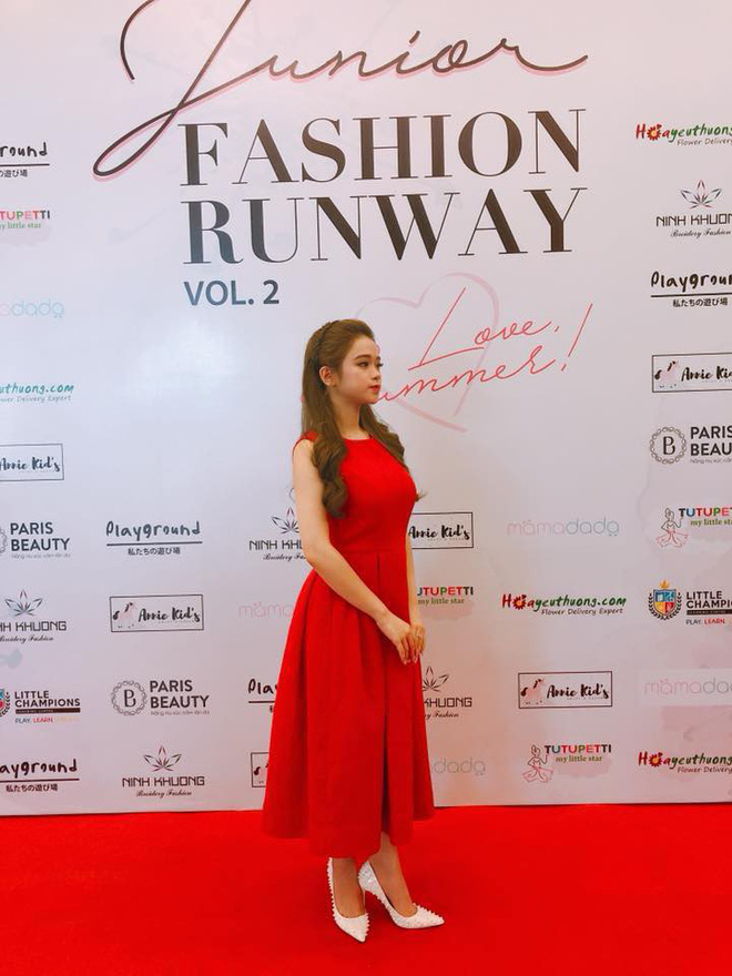 Sau thời gian im hơi lặng tiếng, Linh Ka xuất hiện trở lại khiến ai cũng bất ngờ vì lớn quá rồi!