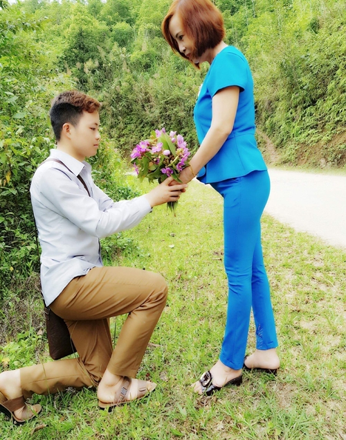 Mối lương duyên kỳ lạ của người phụ nữ 61 tuổi và chàng trai 26 tuổi ở Cao Bằng