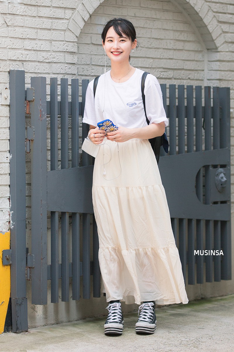 Không thời trang phang thời tiết, giới trẻ Hàn diện toàn đồ mát rười rượi mà vẫn đẹp không lối thoát