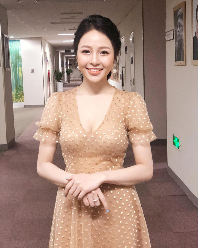 Bạn gái PewPew trong show hẹn hò: Nàng dược sĩ nổi tiếng chỉ 1 đêm nhờ vóc dáng quá nóng bỏng