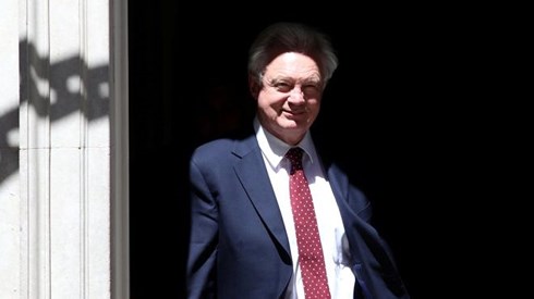 Đòn giáng mạnh vào kế hoạch Brexit của Anh: Bộ trưởng từ chức