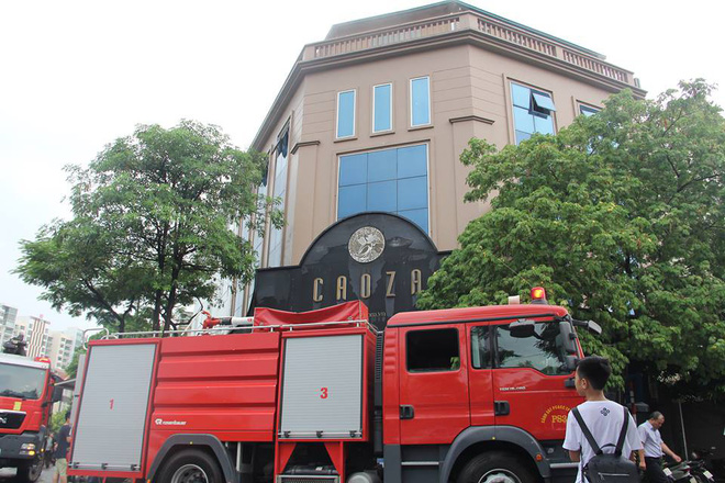 Hà Nội: Trụ sở công ty bốc cháy, hàng chục nhân viên khóc thét, nháo nhào tháo chạy