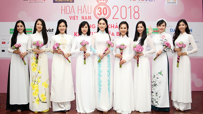 Hotgirl tặng hoa Donald Trump lọt top 40 người đẹp vào Chung khảo phía Bắc Hoa hậu Việt Nam 2018