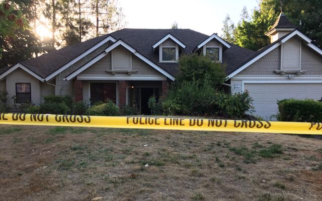 Giao con 2 tuổi cho bạn trông hộ, bố mẹ đau đớn khi thấy con chết tức tưởi trong nhà