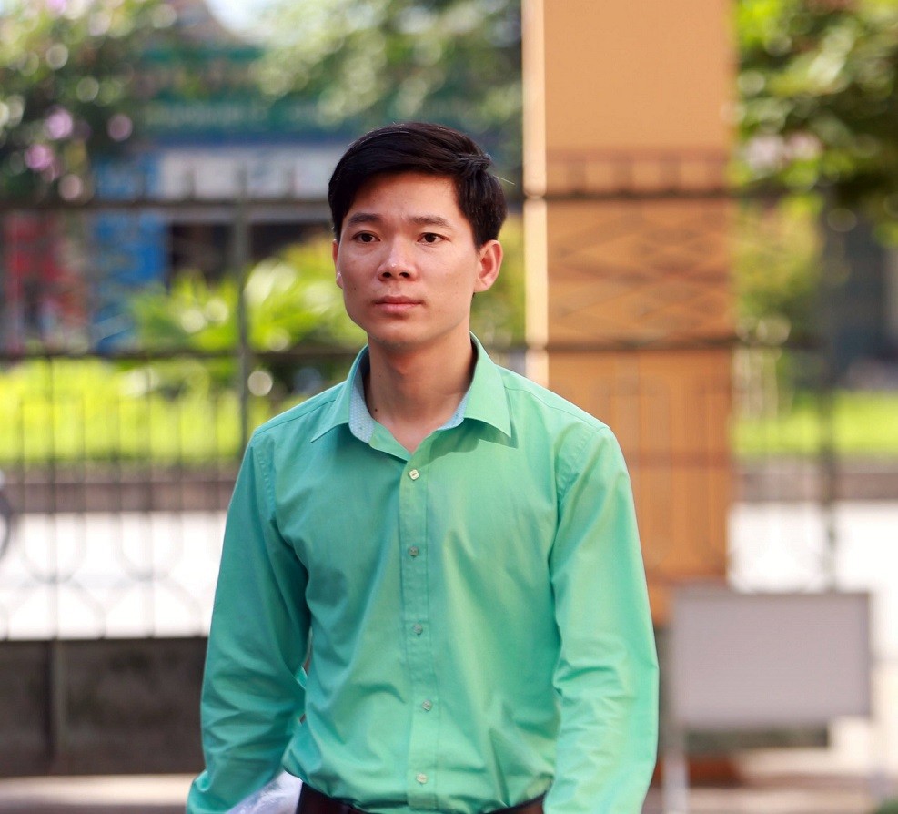 Vì sao bác sĩ Hoàng Công Lương có hai lệnh cấm đi khỏi nơi cư trú?