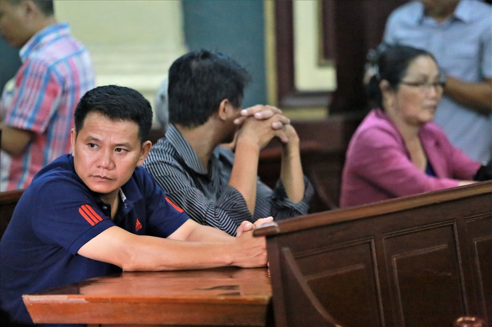 Chùm ảnh: Xét xử nghi phạm giết 5 người trong nhà ông chủ