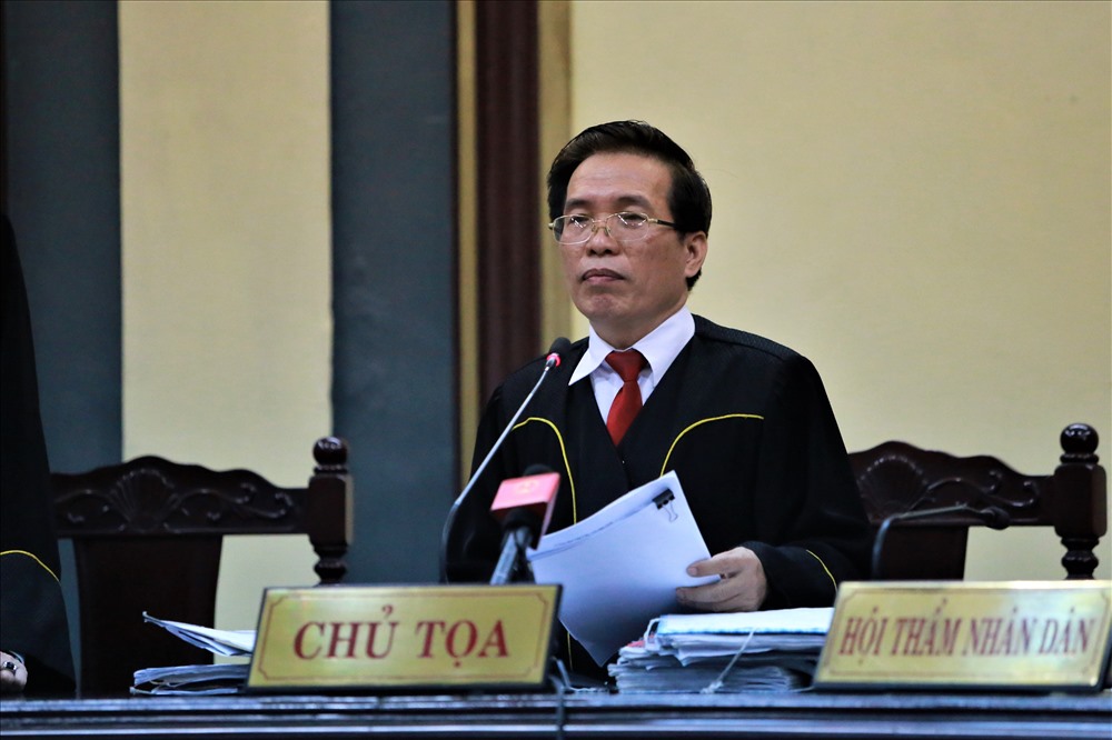 Chùm ảnh: Xét xử nghi phạm giết 5 người trong nhà ông chủ