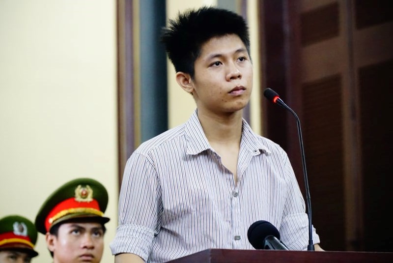 Lời khai lạnh lùng tại tòa của hung thủ thảm sát 5 người