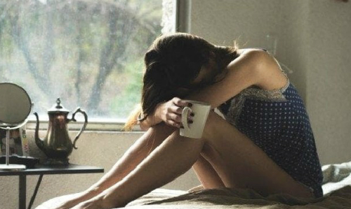 Vợ lật tẩy mưu mô của chồng đem tiền nhà nuôi bồ suốt 3 năm