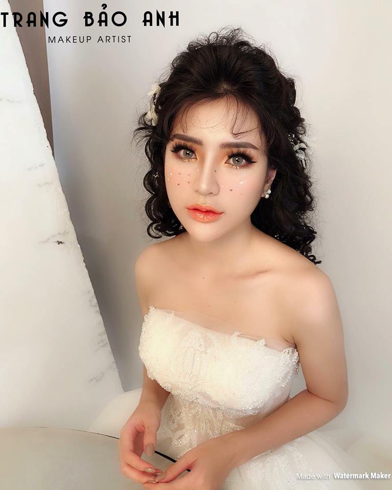 Chỉ 16 giây ngắn ngủi, cô gái trong bộ váy áo dân tộc khiến không ít người đồng loạt xin link vì quá xinh Chỉ 16 giây ngắn ngủi, cô gái trong bộ váy áo dân tộc khiến không ít người đồng loạt xin link vì quá xinh