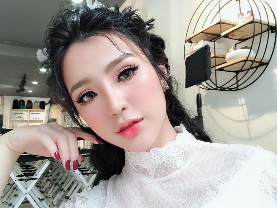 Chỉ 16 giây ngắn ngủi, cô gái trong bộ váy áo dân tộc khiến không ít người đồng loạt xin link vì quá xinh