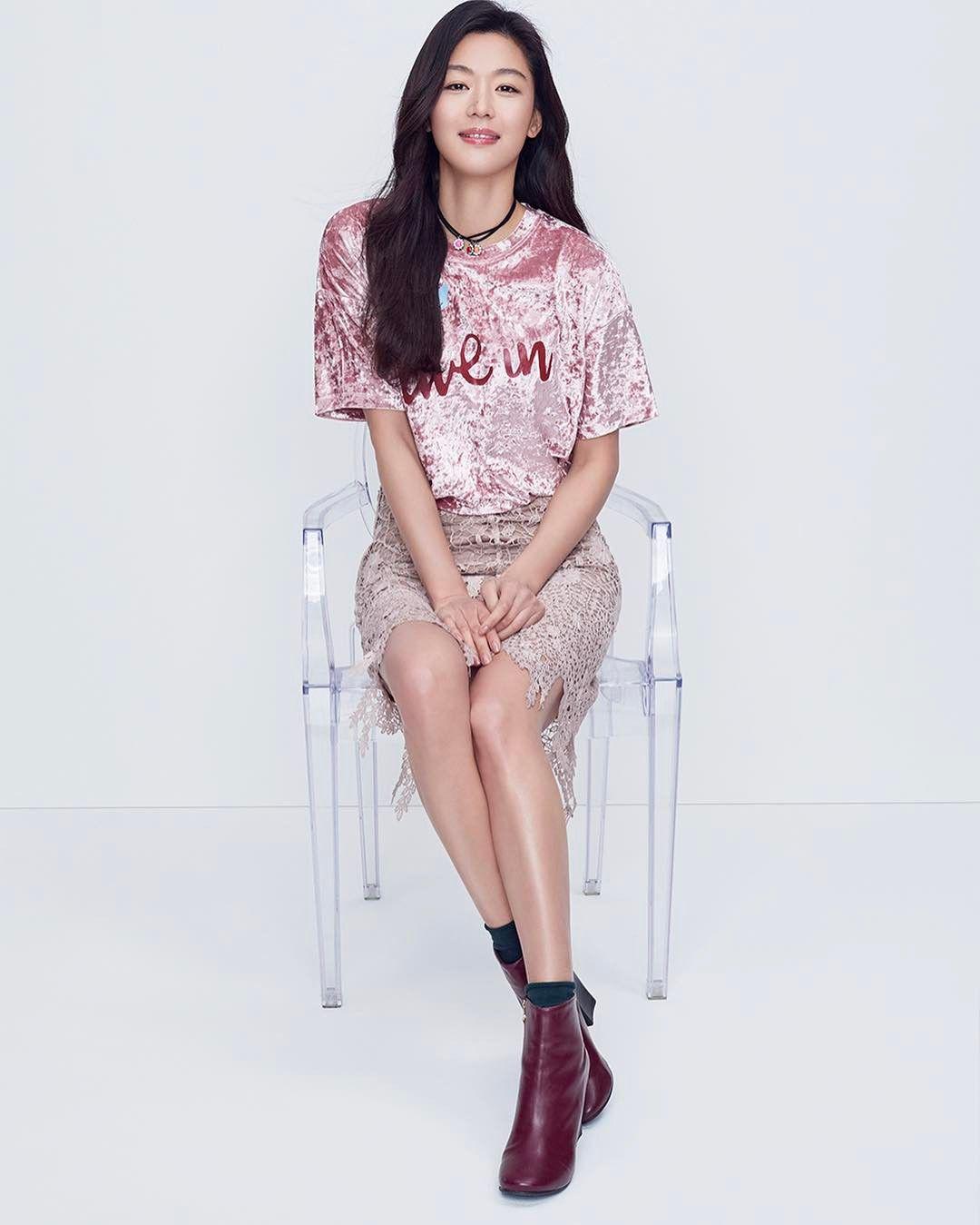 Phối đồ đỉnh thế này, bảo sao các mỹ nhân Hàn U40 mà vẫn trẻ khó tin