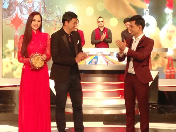 Nữ MC dành cả 7 năm thanh xuân đứng lật ô chữ Chiếc nón kỳ diệu của VTV bây giờ ra sao?