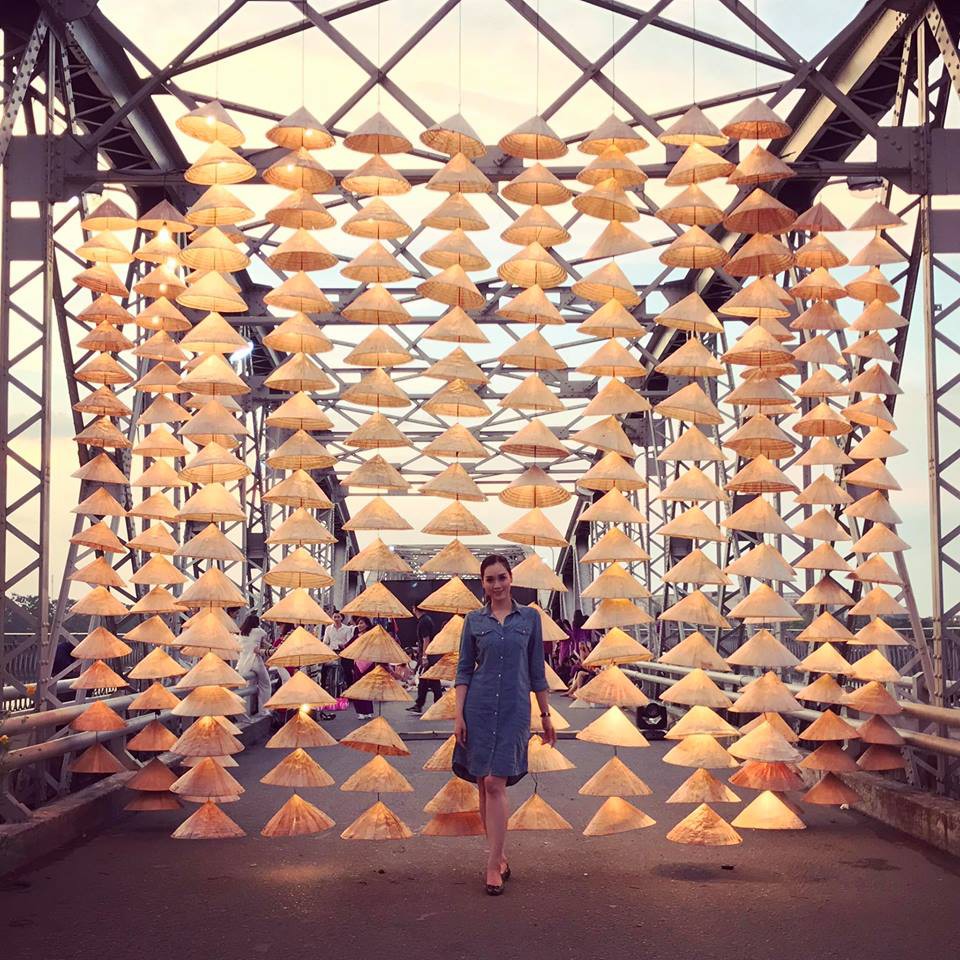 Nữ MC dành cả 7 năm thanh xuân đứng lật ô chữ Chiếc nón kỳ diệu của VTV bây giờ ra sao?