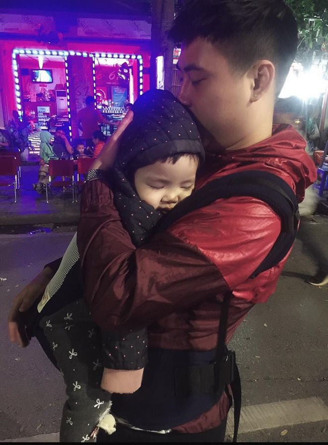 Mẹ đơn thân với tâm sự nổi như cồn trên mạng vì tay trắng cưới được trai tân thương vợ vô điều kiện, yêu con riêng tuyệt đối