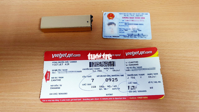 Phát hiện hành khách mang USB phóng điện lên máy bay