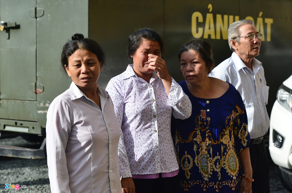 Đẫm nước mắt tại phiên tòa xét xử bị cáo thảm sát 5 người ở Sài Gòn