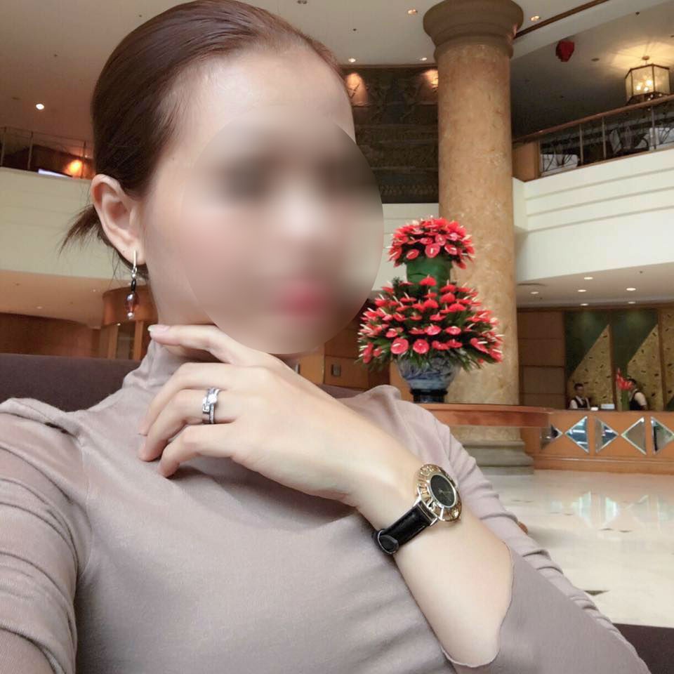 Sau khi đi dự đám tang định mệnh, chồng bỏ vợ Tào Khang xinh đẹp để đến với tình cũ từ 13 năm trước