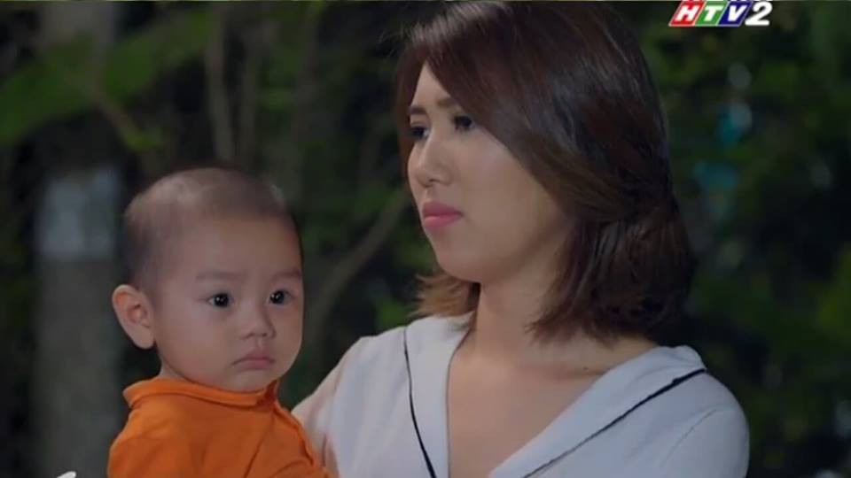 Gạo Nếp Gạo Tẻ tập 28: Bà Mai và Hân hợp sức chửi bới Kiệt vì tội gửi tiền về quê cho cha già đau ốm Gạo Nếp Gạo Tẻ tập 28: Bà Mai và Hân hợp sức chửi bới Kiệt vì tội gửi tiền về quê cho cha già đau ốm