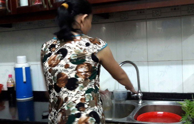 Mẹ bầu đau đầu vì ôsin ngày ngủ trưa 4 tiếng, chỉ nấu 1 bữa cơm, tháng nhận lương 7 triệu mà còn than mệt