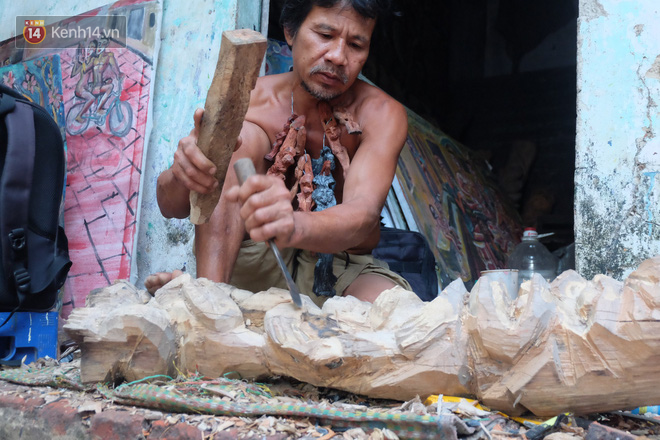 Gặp người họa sĩ cụt chân trong bộ ảnh gây sốt của nữ sinh trường SKĐA: Hóa điên sau 20 lần cất công tìm người vợ bỏ đi nhưng không thấy