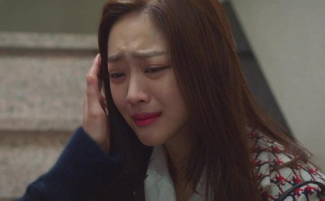 Chỉ vì hành động quá đỗi bình thường trước khi ngủ mà cô gái bị mẹ bạn trai đánh giá là trắc nết rồi hủy hôn