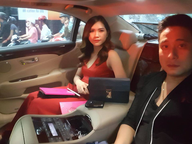 Vợ kém 13 tuổi của diễn viên bí ẩn nhưng quyền lực nhất Quỳnh búp bê