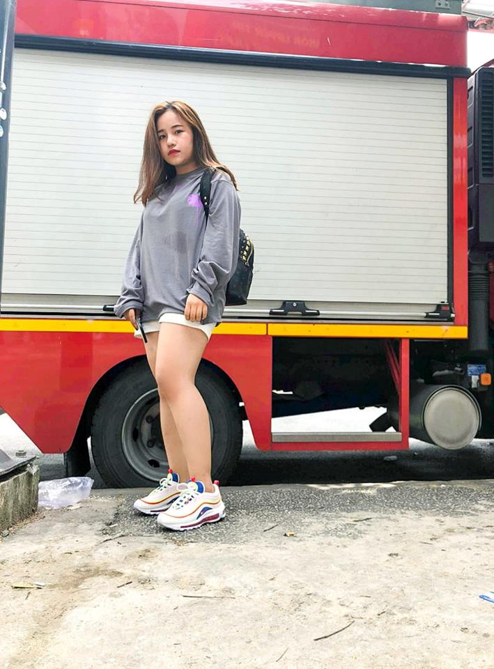 Giới trẻ mặc đồ trăm triệu đồng: Đừng dạy nhà giàu cách tiêu tiền