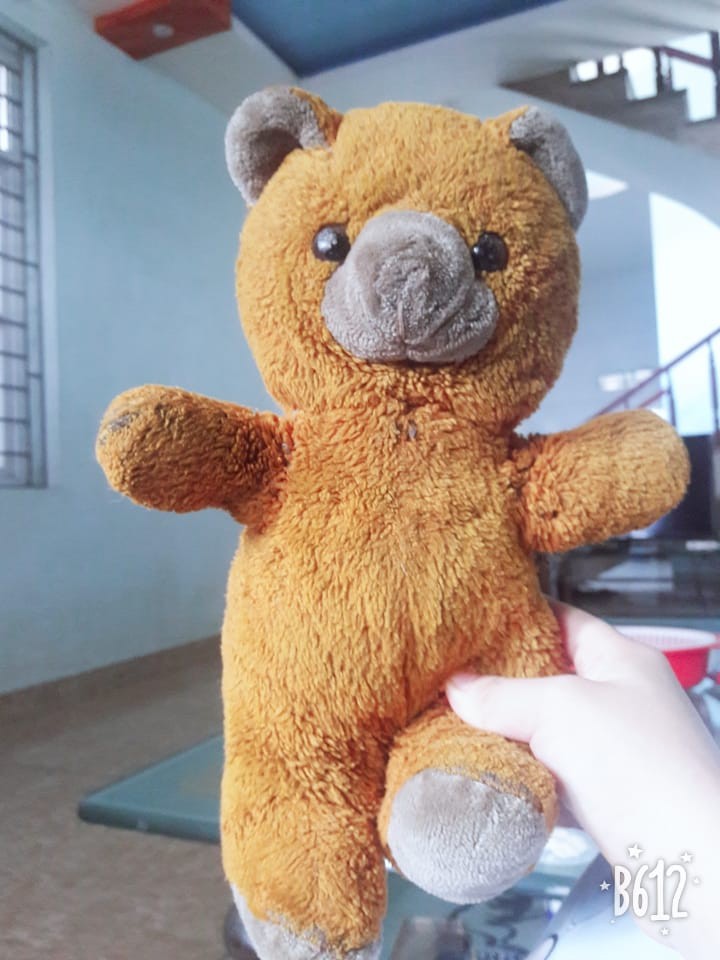 Địa chiến khoe đồ cổ: Có chiếc quạt từ năm 1982, 23 tuổi vẫn giữ combo mũ tất len lúc mới sinh!