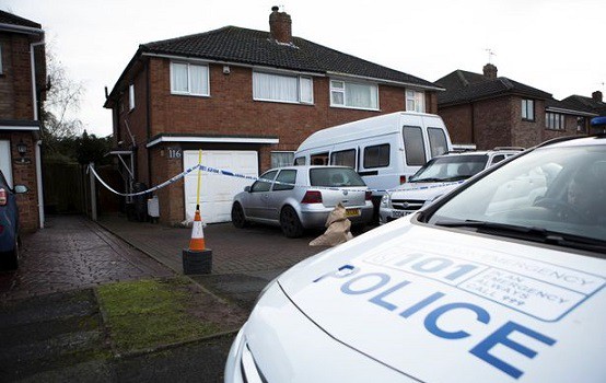 Chồng lấy dao đâm chết vợ vì bị chê bai kích thước cậu nhỏ