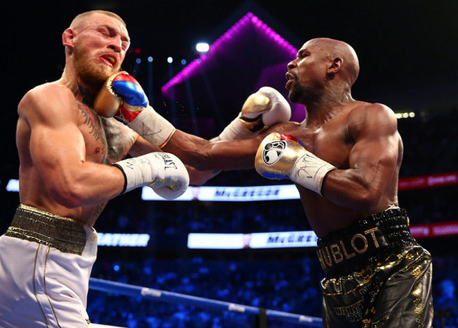Đây mới là dân chơi: Hội con nhà giàu hít không nổi khói Mayweather Đây mới là dân chơi: Hội con nhà giàu hít không nổi khói Mayweather
