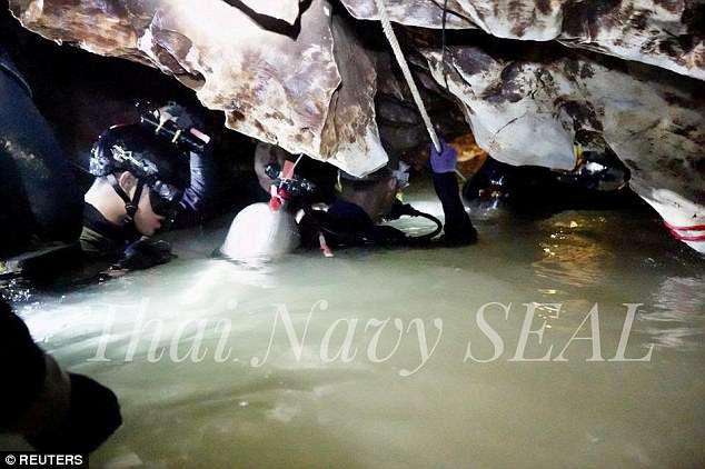 Phim về cuộc giải cứu kỳ tích đội bóng nhí Thái Lan sẽ sớm được ra rạp