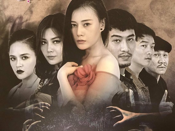 Dàn viễn viên Quỳnh Búp Bê choáng trước việc bộ phim bị ngừng phát sóng khi còn đang quay dở Dàn viễn viên Quỳnh Búp Bê choáng trước việc bộ phim bị ngừng phát sóng khi còn đang quay dở