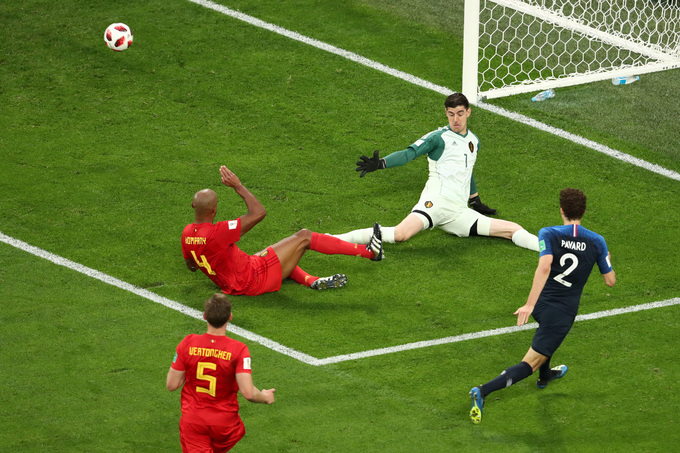 Lukaku im tiếng trong ngày Pháp tiễn Bỉ khỏi World Cup 2018