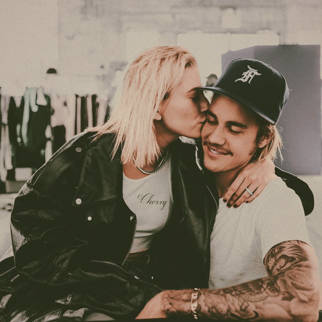 Rộ hình ảnh Hailey Baldwin thử váy cưới chỉ sau 3 ngày đính hôn với Justin Bieber và sự thật đằng sau