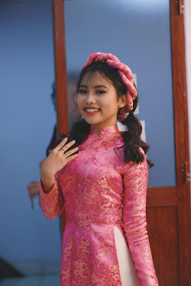 Tuổi 15, Phương Mỹ Chi trang điểm đậm khó nhận ra, fan tranh cãi Tuổi 15, Phương Mỹ Chi trang điểm đậm khó nhận ra, fan tranh cãi