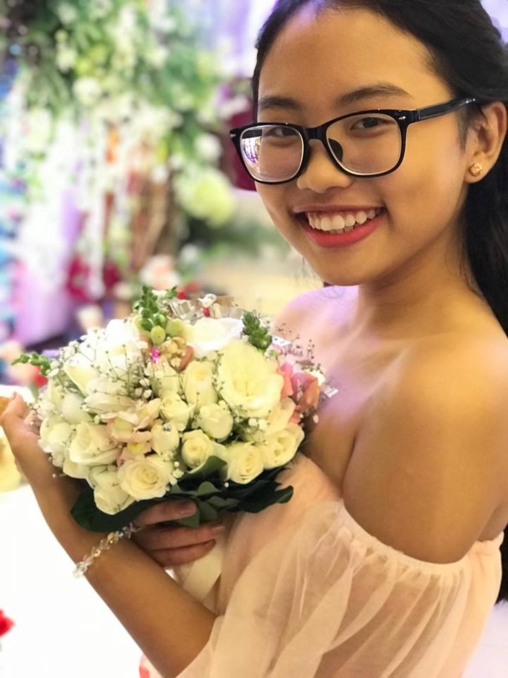 Tuổi 15, Phương Mỹ Chi trang điểm đậm khó nhận ra, fan tranh cãi Tuổi 15, Phương Mỹ Chi trang điểm đậm khó nhận ra, fan tranh cãi