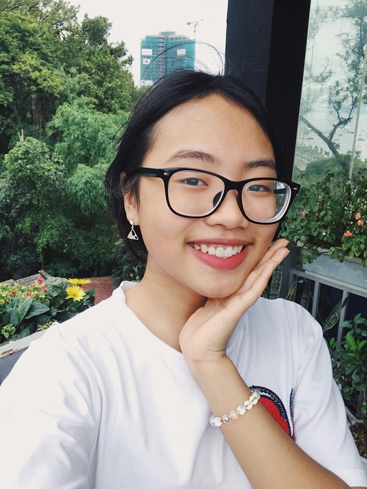 Tuổi 15, Phương Mỹ Chi trang điểm đậm khó nhận ra, fan tranh cãi