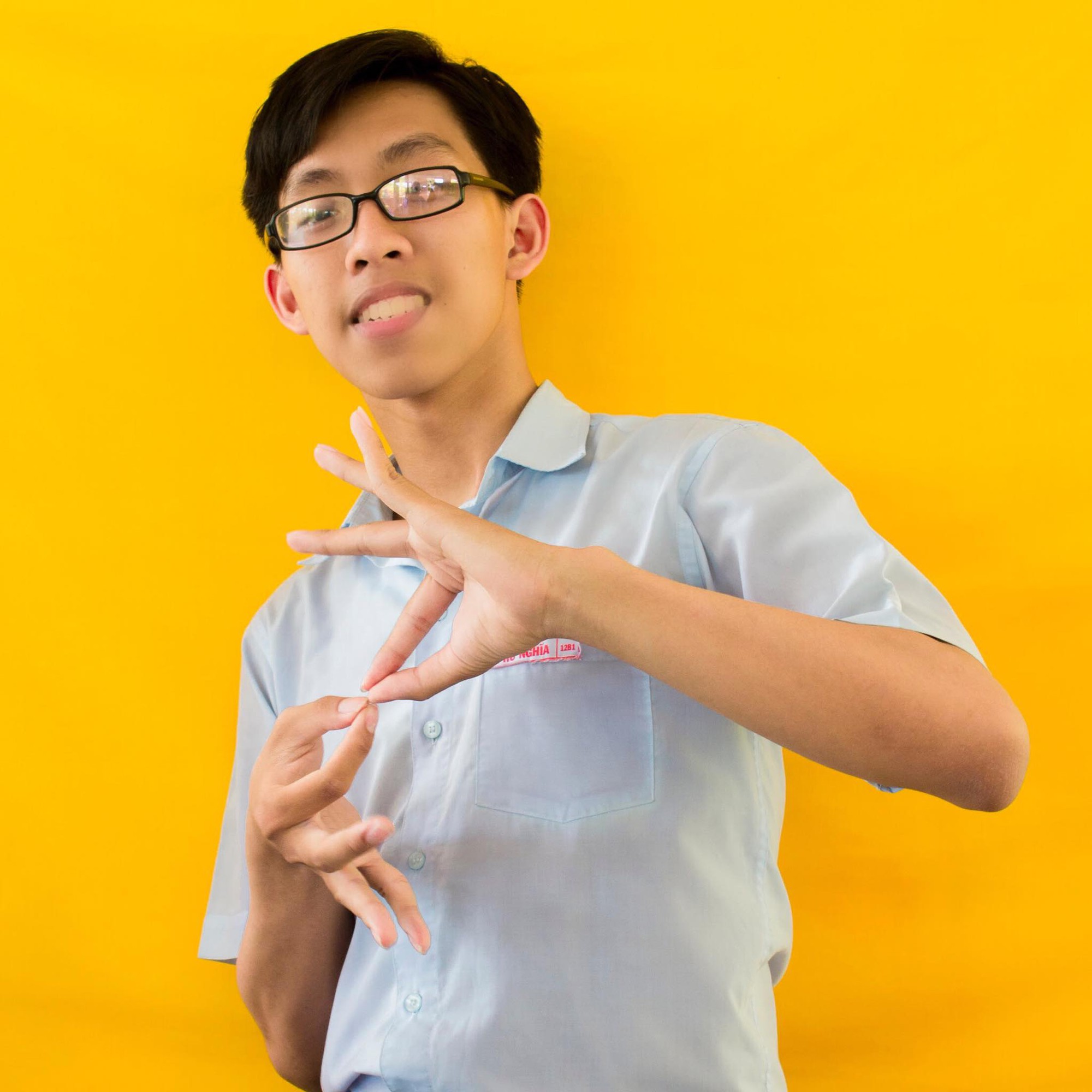 Nam sinh Đà Nẵng thủ khoa kép 2 môn Hóa - Sinh: Mình chỉ học kỹ kiến thức trong sách giáo khoa