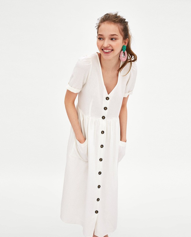 Sau cơn sốt váy trắng Zara, loạt váy liền cài khuy trước với đủ kiểu dáng đang đốn tim các nàng Sau cơn sốt váy trắng Zara, loạt váy liền cài khuy trước với đủ kiểu dáng đang đốn tim các nàng