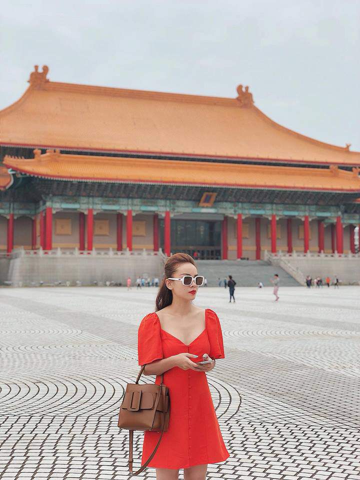 Cứ trị bí quyết ăn mặc mát mẻ từ Hà Tăng, Thanh Hằng là chấp cả mùa hè!