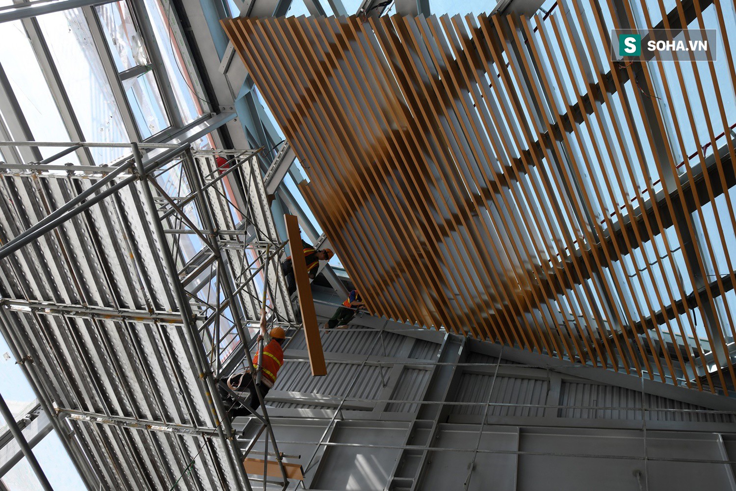 10h sáng nay, chiếc máy bay đầu tiên hạ cánh xuống sân bay Vân Đồn