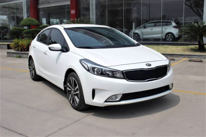 Top 10 xe bán chạy nhất tháng 6/2018: Hyundai Grand i10 độc chiếm ngôi đầu Top 10 xe bán chạy nhất tháng 6/2018: Hyundai Grand i10 độc chiếm ngôi đầu