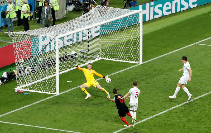 Tuyển Anh thất bại: Cái giá cho sự ảo tưởng