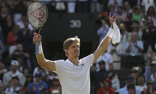 Bỏ lỡ điểm match, Federer dừng bước ở tứ kết Wimbledon Bỏ lỡ điểm match, Federer dừng bước ở tứ kết Wimbledon