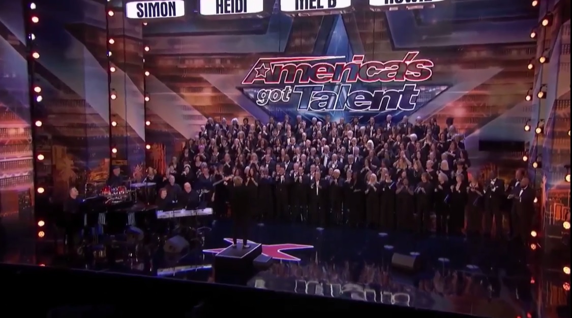 Americas Got Talent 2018: Đội thi đông thí sinh nhất làm mưa bão ngay trong trường quay Americas Got Talent 2018: Đội thi đông thí sinh nhất làm mưa bão ngay trong trường quay