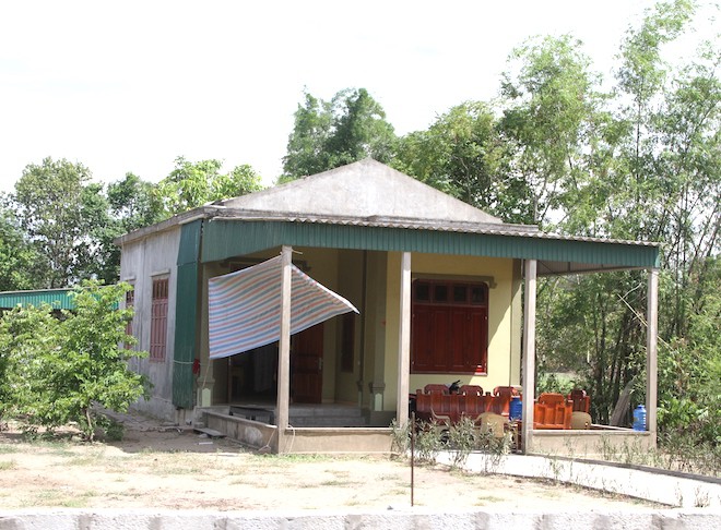 Từ vết bầm tím ở cổ, lộ ra chuyện vợ trói tay, bịt miệng, siết cổ giết hại chồng