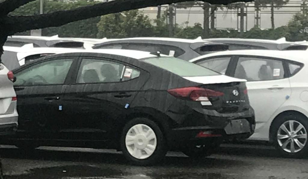 Hyundai Elantra 2019 - sedan thiết kế thể thao sắp ra mắt Hyundai Elantra 2019 - sedan thiết kế thể thao sắp ra mắt