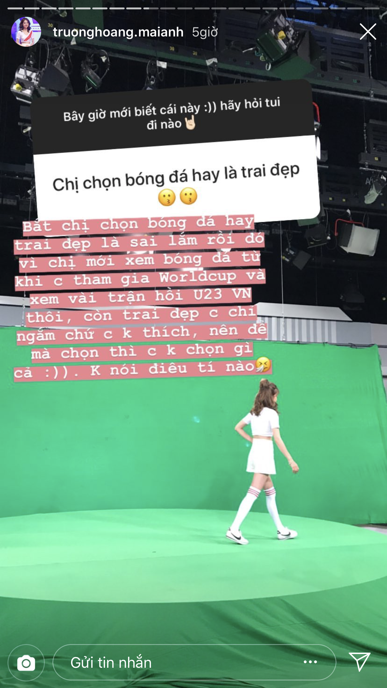 Hot girl chơi trả lời câu hỏi trên Instagram, có những tiết lộ thú vị đến không ngờ! Hot girl chơi trả lời câu hỏi trên Instagram, có những tiết lộ thú vị đến không ngờ!
